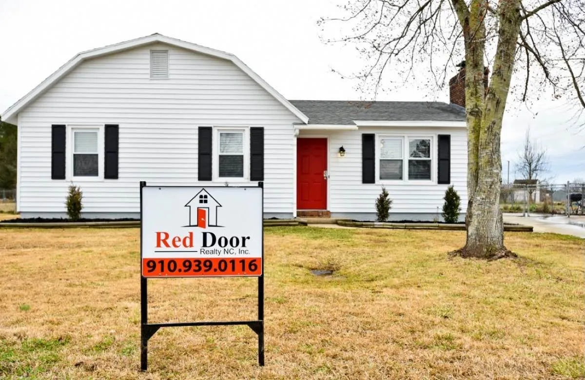 Real estate yard sign